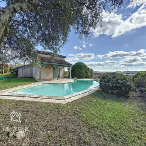 ' APOLLINE' FERME T6 190m2 PISCINE - VUE - LANTA (31570)